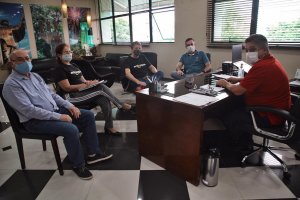 Direção da APAE trata de renovação de convênios com a Administração Municipal