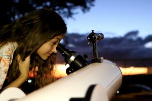 EBM Jardim do Lago realiza observação do céu em preparação para Olimpíada de Astronomia