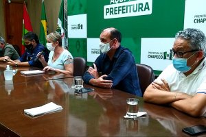 Administração participa de reunião com a Bancada do Oeste