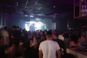 Dois estabelecimentos s&atilde;o fechados por descumprir as normas sanit&aacute;rias