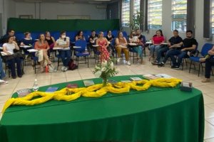 Secretaria de Educa&ccedil;&atilde;o promove troca de ideias e experi&ecirc;ncias entre gestores
