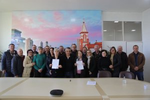 Felipe Pupioski e Carlos Valentim Baldissarelli s&atilde;o homenageados