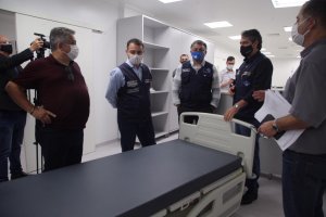 Governador trata de abertura de leitos no HRO