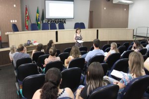 Profissionais da sa&uacute;de recebem capacita&ccedil;&atilde;o para aumentar preven&ccedil;&atilde;o de infec&ccedil;&atilde;o com o v&iacute;rus HIV