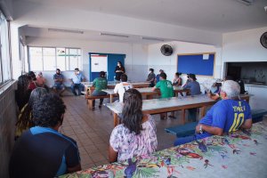 Administra&ccedil;&atilde;o realiza reuni&atilde;o com catadores de material recicl&aacute;vel