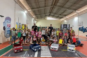 Aprendendo e brincando com a equipe do Setor de Educa&ccedil;&atilde;o para o Tr&acirc;nsito da Guarda Municipal