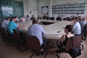 Comit&ecirc; do Covid-19 v&ecirc; situa&ccedil;&atilde;o melhor, mas pede cuidados