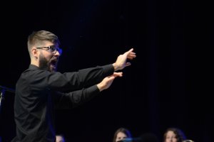 Cursos gratuitos na Escola de Artes