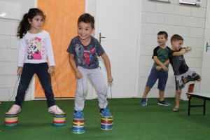 Professores de Educa&ccedil;&atilde;o F&iacute;sica desenvolvem pr&aacute;ticas pedag&oacute;gicas de �movimento� com as crian&ccedil;as