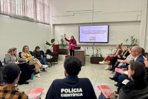 Prefeitura de Chapec&oacute; discute a&ccedil;&otilde;es de prote&ccedil;&atilde;o para crian&ccedil;as e adolescentes