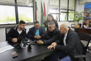 Comitiva de Balne&aacute;rio Pi&ccedil;arras conhece experi&ecirc;ncias da Administra&ccedil;&atilde;o de Chapec&oacute;