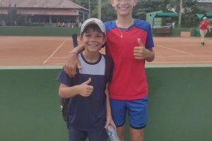 Alunos de Chapec&oacute; conquistam t&iacute;tulo em Torneio Estadual de T&ecirc;nis