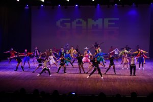 Dan&ccedil;a Educa&ccedil;&atilde;o re&uacute;ne pais, alunos e professores em espet&aacute;culo