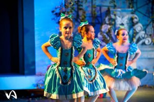 Escola de Artes comemora o Dia Internacional da Dan&ccedil;a