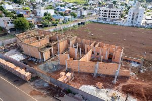 Obras do Centro Multiuso do bairro Esplanada seguem avan&ccedil;ando