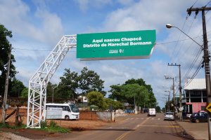 Comunidade do Distrito de Marechal Bormann recebe novo P&oacute;rtico 