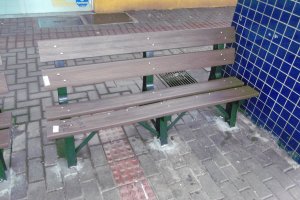 Novos bancos para o Terminal Urbano de Transporte Coletivo