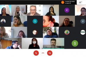 Cadastro de vacina&ccedil;&atilde;o para professores &eacute; tema de reuni&atilde;o