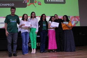Professores e Estudantes da Rede Municipal de Ensino s&atilde;o premiados em Concurso de Reda&ccedil;&atilde;o