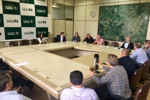 Reuni&atilde;o discute futuro da Efapi 
