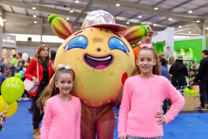 Personagem da turma do Poupe Poupe da Cresol visita Efapi 2023