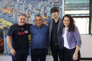 Prefeito recebe diretor musical do Natal Luz de Gramado