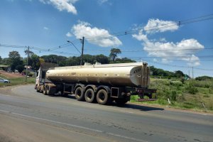Obras no acesso ao Aeroporto ser&atilde;o reduzidas para n&atilde;o atrapalhar caminh&otilde;es de &aacute;gua