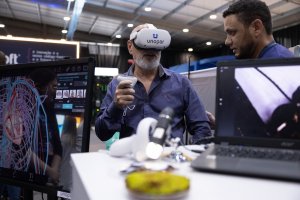 Unopar apresenta tour virtual em aula de anatomia