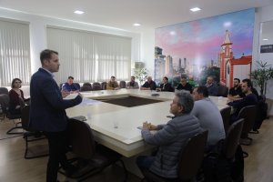 Atualiza&ccedil;&atilde;o do Plano de Mobilidade Urbana &eacute; tema de reuni&atilde;o na Prefeitura