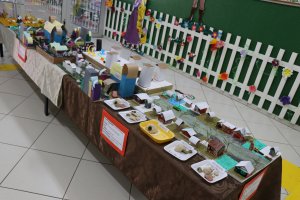 CEIM Pequeno Príncipe realiza exposição de maquetes de moradias