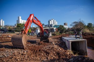 Prefeitura realiza obras em galerias para amplia&ccedil;&atilde;o da rua Cond&aacute;