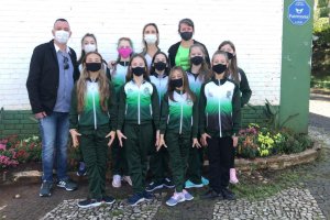 Equipes da Gin&aacute;stica R&iacute;tmica e Carat&ecirc; viajam para disputas da Olesc