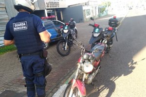 Guarda Municipal apreende ve&iacute;culo com registro de furto