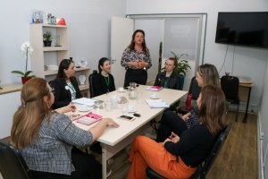 Secretaria de Educação de Chapecó recebe representantes de São Lourenço do Oeste