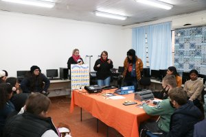 Escola de Chapec&oacute; trabalha defici&ecirc;ncia visual com representante da Adevosc