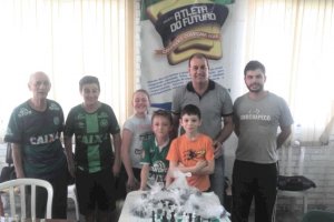 Xadrez chapecoense recebe materiais