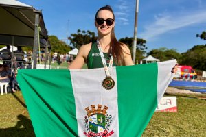 HISTÓRIAS DOS JASC Daniele Campigotto é a mulher mais rápida de Santa Catarina