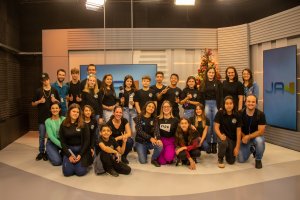 Estudantes da EBM Herbert de Souza visitam o Grupo NSC e o Di&aacute;rio do Igua&ccedil;u