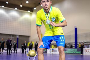 Ximba, da Chape Futsal, &eacute; campe&atilde;o pela sele&ccedil;&atilde;o brasileira