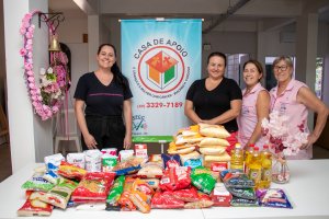 Secretaria de Educação promove ação de Dia da Mulher e arrecada alimentos