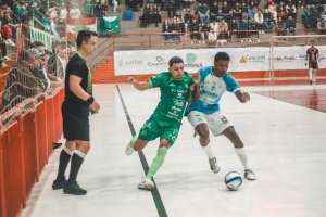 Ap&oacute;s vit&oacute;ria e recorde de p&uacute;blico em casa, Verd&atilde;o das Quadras encara mais um compromisso pela S&eacute;rie 