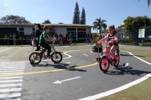 Secretaria de Educa&ccedil;&atilde;o lan&ccedil;a projeto �Tr&acirc;nsito tamb&eacute;m &eacute; assunto de crian&ccedil;a!�