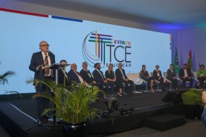 Servidores municipais participam do 6º Fórum TCE Educação