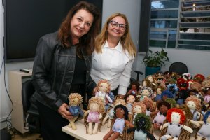 Secretaria de Educa&ccedil;&atilde;o adquire bonecos articulados inclusivos