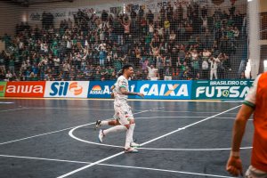 Chape Futsal abre venda de ingressos para jogo do Brasileiro e espera casa cheia mais uma vez