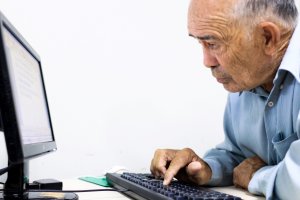 Prefeitura oferece cursos de inglês e informática