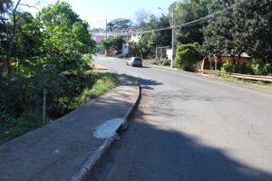 Riacho na Rua Jo&atilde;o XXIII recebe drenagem