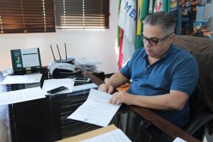 Prefeito anuncia Outlet e retomada das Frentes de Trabalho