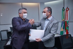 Prefeito de Chapec&oacute; consegue a libera&ccedil;&atilde;o de R$ 13 milh&otilde;es para o HRO