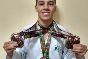 Atleta do Karate comemora resultados nos Joguinhos Abertos